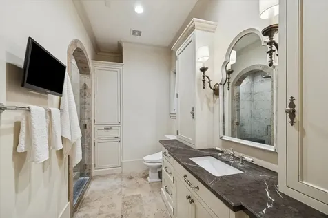 3818 Del Monte Drive Houston TX 77019