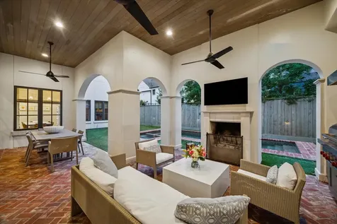 3818 Del Monte Drive Houston TX 77019