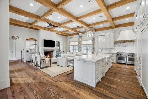 3818 Del Monte Drive Houston TX 77019