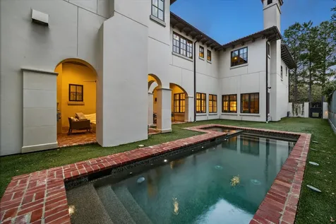 3818 Del Monte Drive Houston TX 77019