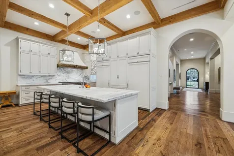 3818 Del Monte Drive Houston TX 77019