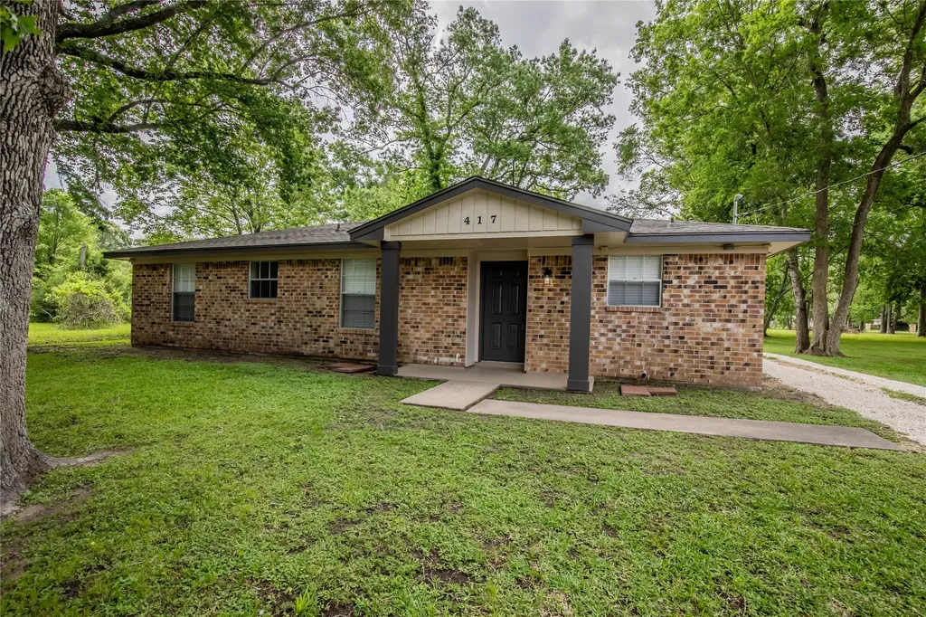 417 E Linney Street Dayton TX 77535