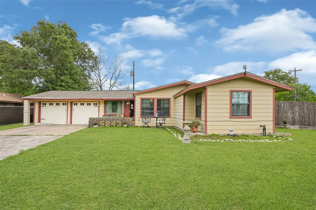 5843 Kenilwood Drive Houston TX 77033