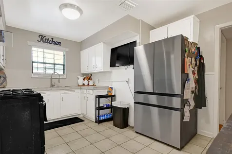 5843 Kenilwood Drive Houston TX 77033