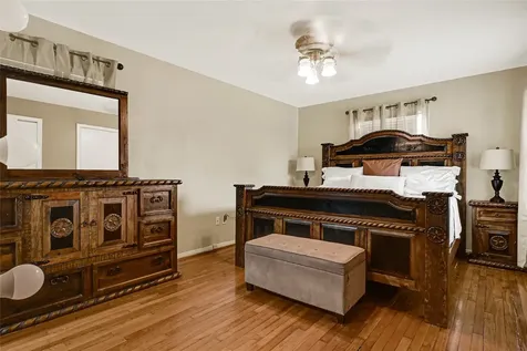 5843 Kenilwood Drive Houston TX 77033