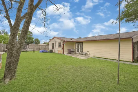 5843 Kenilwood Drive Houston TX 77033