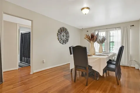 5843 Kenilwood Drive Houston TX 77033