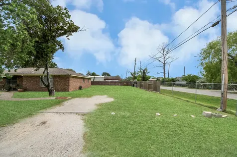 615 Barbara Mae Street Houston TX 77015
