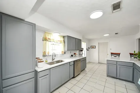 615 Barbara Mae Street Houston TX 77015