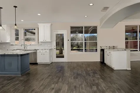 138 Oriel Oaks The Woodlands TX 77382