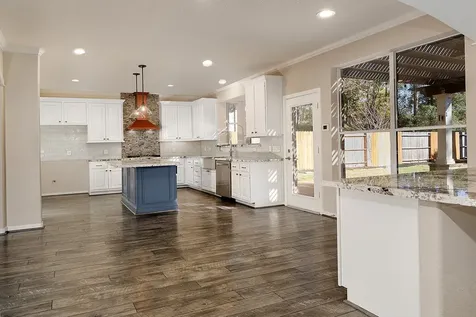 138 Oriel Oaks The Woodlands TX 77382