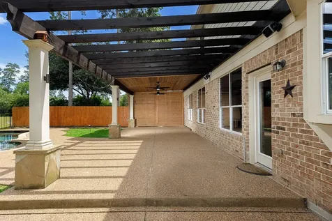 138 Oriel Oaks The Woodlands TX 77382