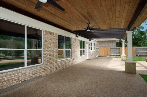 138 Oriel Oaks The Woodlands TX 77382