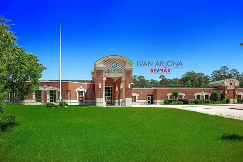 138 Oriel Oaks The Woodlands TX 77382