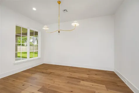 822 W 31st Street Houston TX 77018