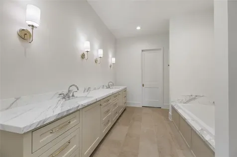 822 W 31st Street Houston TX 77018