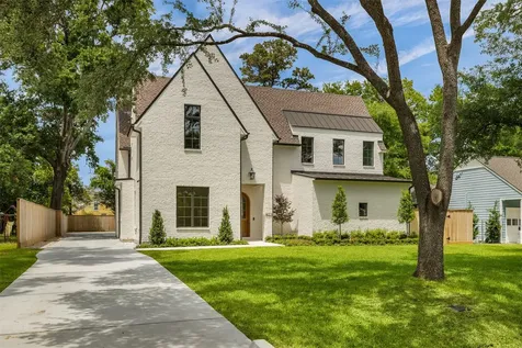 822 W 31st Street Houston TX 77018