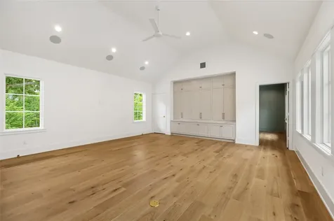 822 W 31st Street Houston TX 77018