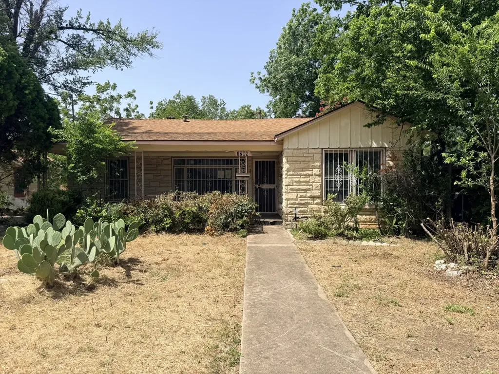 1708 E 32nd Street Austin TX 78722