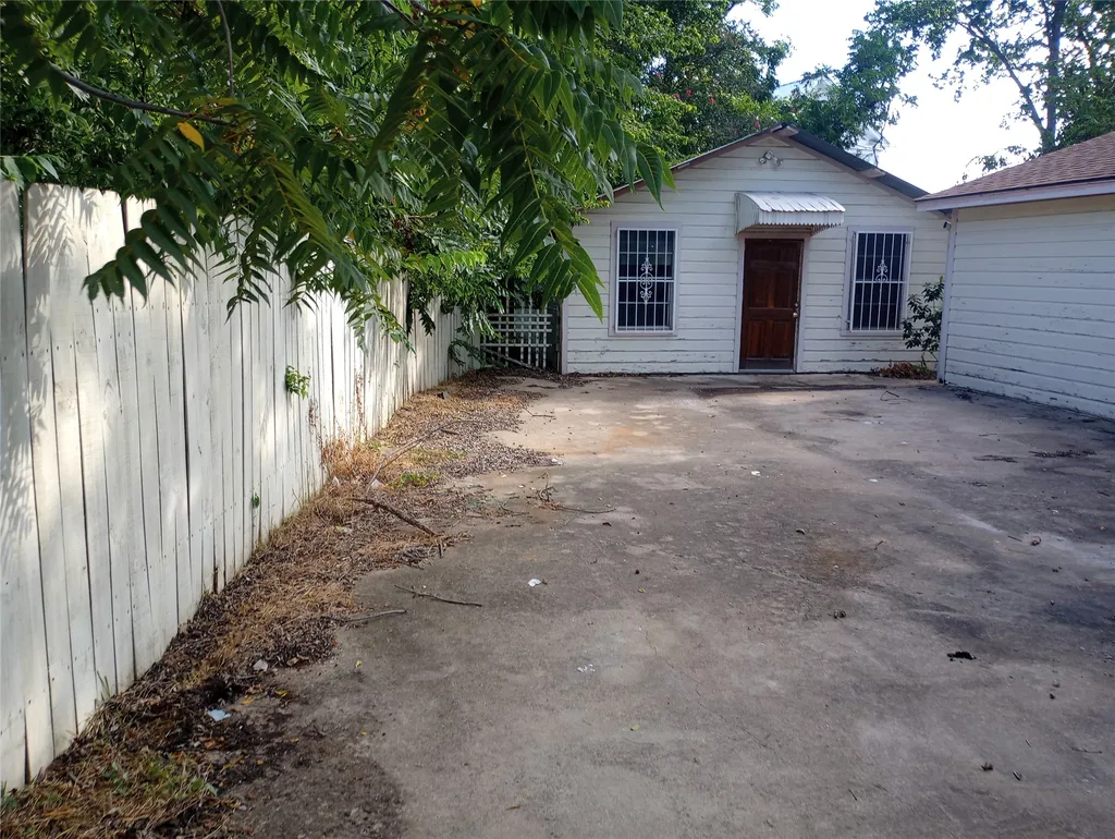 1708 E 32nd Street Austin TX 78722