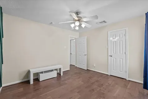 3703 Wild Oak Drive Pearland TX 77581