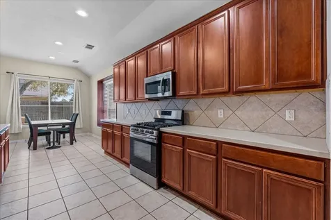 3703 Wild Oak Drive Pearland TX 77581