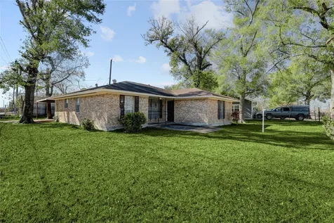 4422 Trigg Street Houston TX 77093