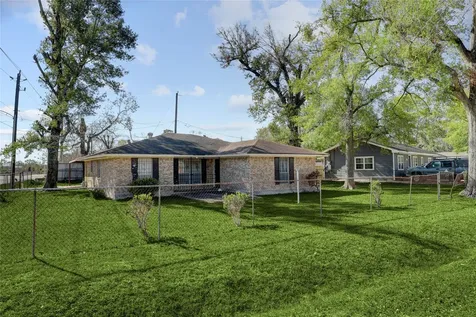 4422 Trigg Street Houston TX 77093