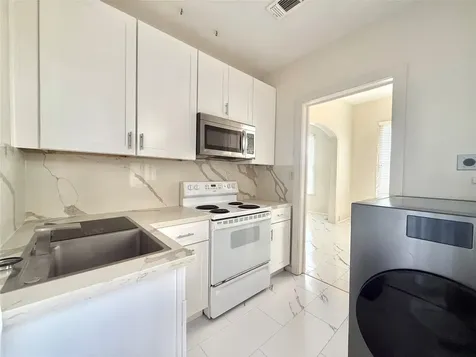 1427 Church Street 2 Galveston TX 77550
