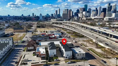 2010 Saint Charles Street Houston TX 77003