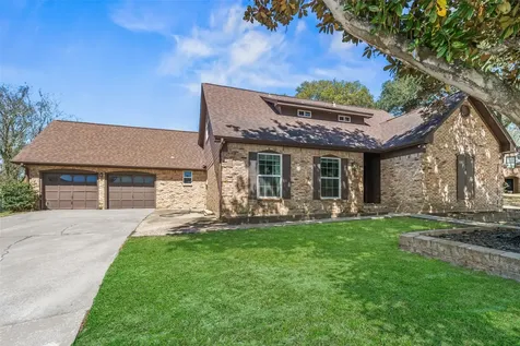 1223 Green Briar Drive Huntsville TX 77340