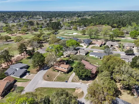 1223 Green Briar Drive Huntsville TX 77340