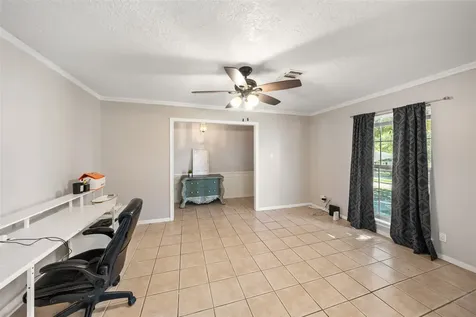 1223 Green Briar Drive Huntsville TX 77340