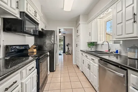 1223 Green Briar Drive Huntsville TX 77340