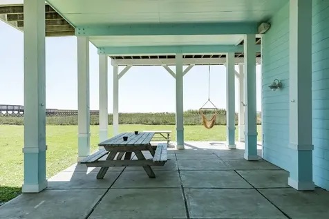 4215 King Rail Cr Circle Galveston TX 77554
