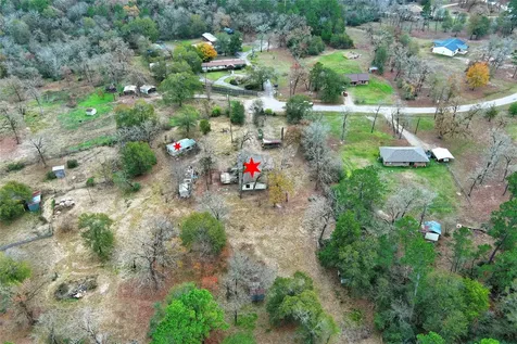 76 Oak Bend Drive Huntsville TX 77320