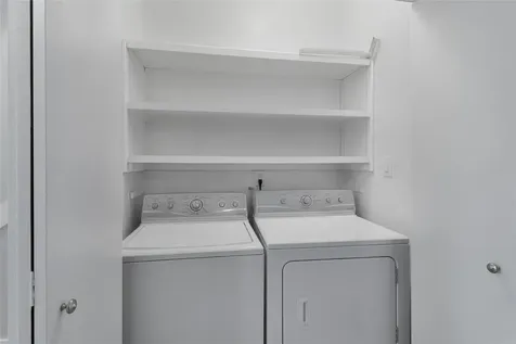7929 Woodway Drive 4 Houston TX 77063