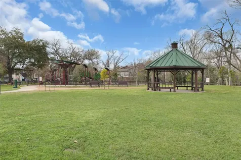 7929 Woodway Drive 4 Houston TX 77063