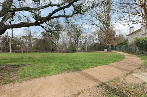 7929 Woodway Drive 4 Houston TX 77063