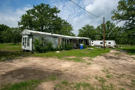 327 Teal Lake Drive Caldwell TX 77836