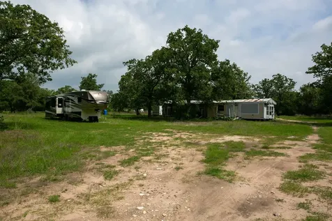 327 Teal Lake Drive Caldwell TX 77836