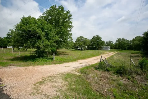 327 Teal Lake Drive Caldwell TX 77836