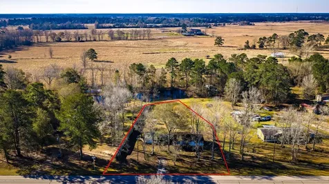 13363 Highway 105 Cleveland TX 77327