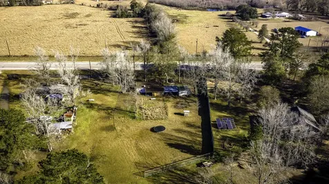 13363 Highway 105 Cleveland TX 77327