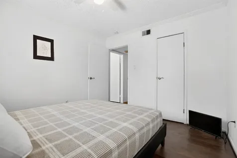 3770 Lovers Wood Lane 610 Houston TX 77014