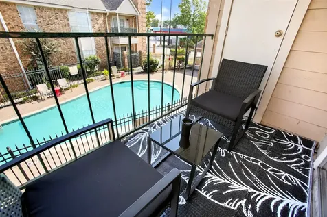 3770 Lovers Wood Lane 610 Houston TX 77014