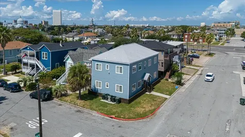 1017 11th Street 1 Galveston TX 77550