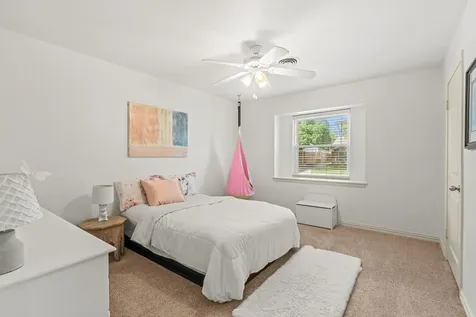 5827 Rutherglenn Drive Houston TX 77096