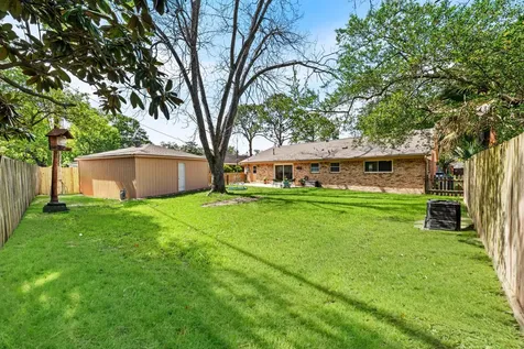 5827 Rutherglenn Drive Houston TX 77096