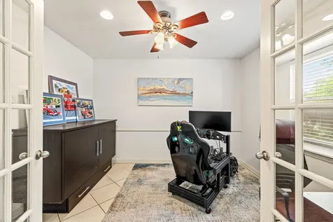 5827 Rutherglenn Drive Houston TX 77096